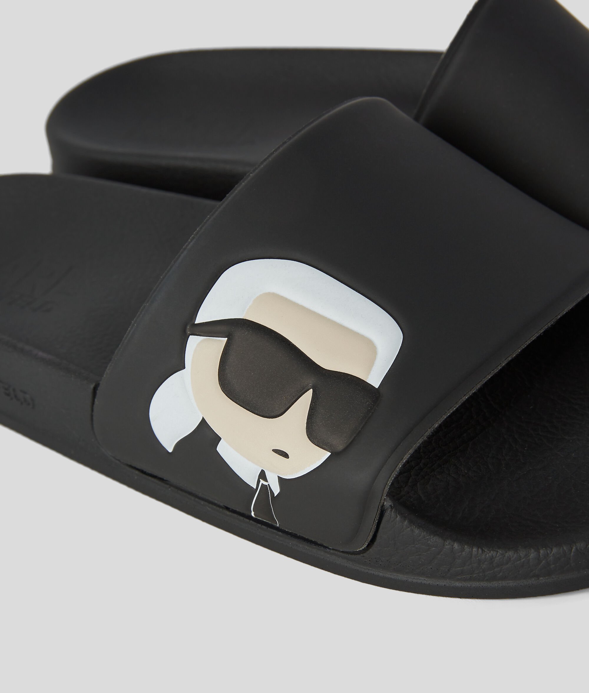 (image for) Intimate Karl Ikonik NFT Slides